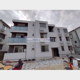 新石切駅より徒歩6分 1階 築4年11ヶ月の賃貸物件