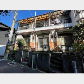 石切駅より徒歩9分 築45年8ヶ月 2階建の賃貸物件