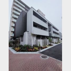 八戸ノ里駅より徒歩3分 1階 築3年8ヶ月の賃貸物件