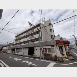俊徳道駅より徒歩6分 3階 築53年2ヶ月の賃貸物件