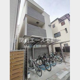 忍ケ丘駅より徒歩4分 築7年5ヶ月 3階建の賃貸物件