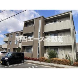 高安駅より徒歩13分 2階 築11年10ヶ月の賃貸物件