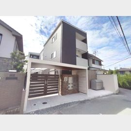 瓢箪山駅より徒歩4分 1階 築3年5ヶ月の賃貸物件