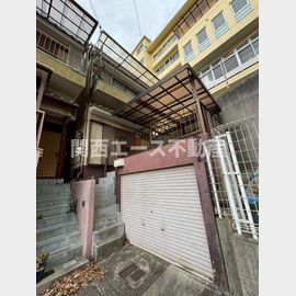 瓢箪山駅より徒歩26分 築38年2ヶ月 2階建の賃貸物件