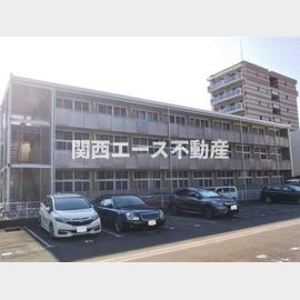 荒本駅より徒歩4分 築27年6ヶ月 3階建の賃貸物件