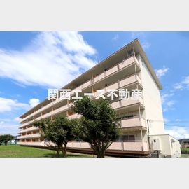 福崎駅より徒歩8分 築48年5ヶ月 5階建の賃貸物件