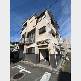 弥刀駅より徒歩8分 築32年1ヶ月 3階建の賃貸物件