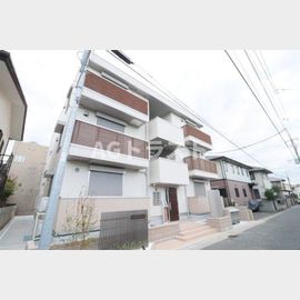 東大宮駅より徒歩14分 築2年4ヶ月 3階建の賃貸物件