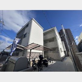 忍ケ丘駅より徒歩12分 築1年5ヶ月 3階建の賃貸物件