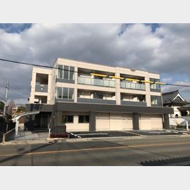 西新町駅より徒歩7分 2階 築6年10ヶ月の賃貸物件