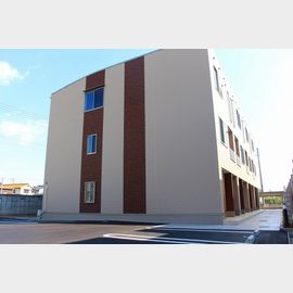 西神中央駅よりバス16分 築11年3ヶ月 3階建の賃貸物件