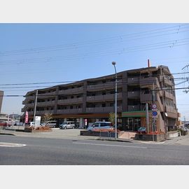 明石駅よりバス17分 築20年4ヶ月 4階建の賃貸物件