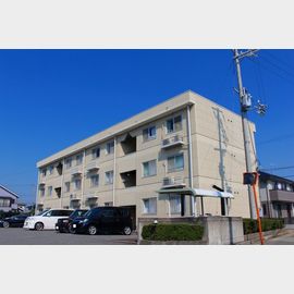 魚住駅より徒歩19分 築29年10ヶ月 3階建の賃貸物件