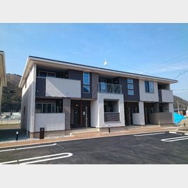 坂越駅より徒歩10分 築7年3ヶ月 2階建の賃貸物件