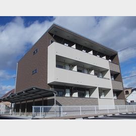 亀山駅より徒歩9分 3階 築9年6ヶ月の賃貸物件