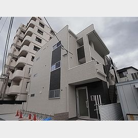 石屋川駅より徒歩5分 築9年6ヶ月 3階建の賃貸物件