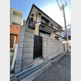 御影駅より徒歩7分 築29年10ヶ月 2階建の賃貸物件