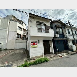 西灘駅より徒歩4分 築37年6ヶ月 3階建の賃貸物件