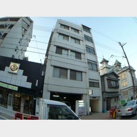 花隈駅より徒歩3分 築42年10ヶ月の賃貸物件