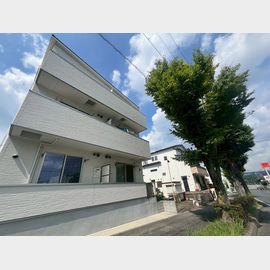 プルミエール神戸 築3年11ヶ月の賃貸物件