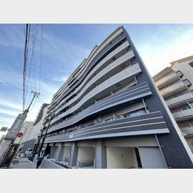 大倉山駅より徒歩8分 築2年の賃貸物件