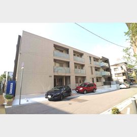 青木駅より徒歩5分 築8年5ヶ月の賃貸物件