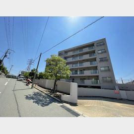 芦屋川駅より徒歩24分 築26年5ヶ月 8階建の賃貸物件