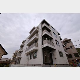 大倉山駅より徒歩14分 築2年9ヶ月の賃貸物件