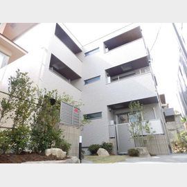 六甲駅より徒歩5分 築4年10ヶ月の賃貸物件