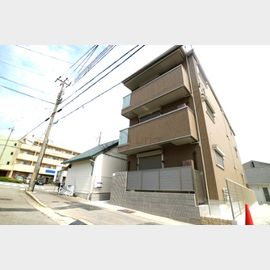 六甲駅より徒歩11分 築7年7ヶ月の賃貸物件