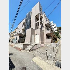 県庁前駅より徒歩10分 3階 築32年10ヶ月の賃貸物件