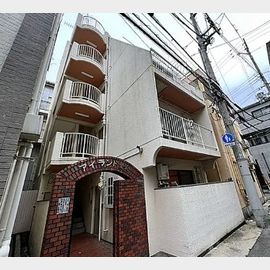 花隈駅より徒歩4分 築40年1ヶ月 5階建の賃貸物件