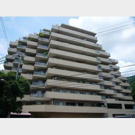 春日野道駅より徒歩10分 築37年3ヶ月 9階建の賃貸物件