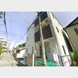 住吉駅より徒歩13分 築9年6ヶ月 3階建の賃貸物件