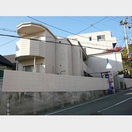 六甲駅より徒歩14分 築37年11ヶ月 2階建の賃貸物件