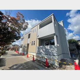 甲南山手駅より徒歩5分 築5年の賃貸物件