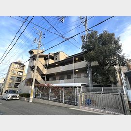 住吉駅より徒歩13分 1階 築30年11ヶ月の賃貸物件