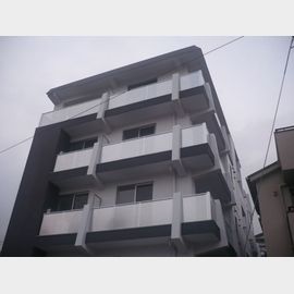 六甲駅より徒歩10分 築56年2ヶ月の賃貸物件