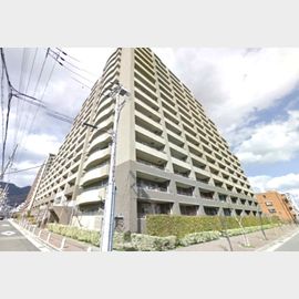 青木駅より徒歩8分 築21年8ヶ月の賃貸物件