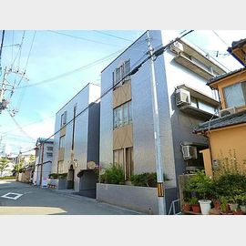 久寿川駅より徒歩10分 築34年11ヶ月 3階建の賃貸物件