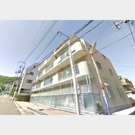 県庁前駅より徒歩7分 築18年3ヶ月の賃貸物件