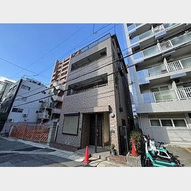 元町駅より徒歩6分 築25年7ヶ月 4階建の賃貸物件