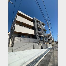 住吉駅より徒歩10分 築2年8ヶ月の賃貸物件