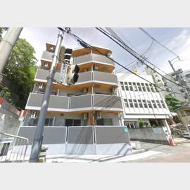 県庁前駅より徒歩10分 築18年9ヶ月の賃貸物件