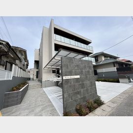 鳴尾・武庫川女子大前駅より徒歩16分 新築 3階建の賃貸物件