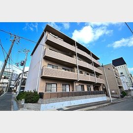 六甲駅より徒歩6分 築28年10ヶ月 4階建の賃貸物件
