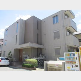 打出駅より徒歩5分 築15年4ヶ月 3階建の賃貸物件