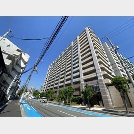 青木駅より徒歩8分 築18年4ヶ月の賃貸物件