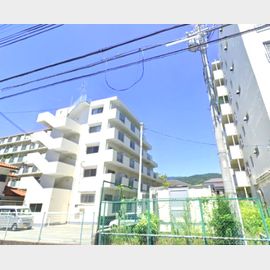 青木駅より徒歩6分 築41年 5階建の賃貸物件