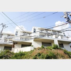六甲駅より徒歩24分 築47年の賃貸物件